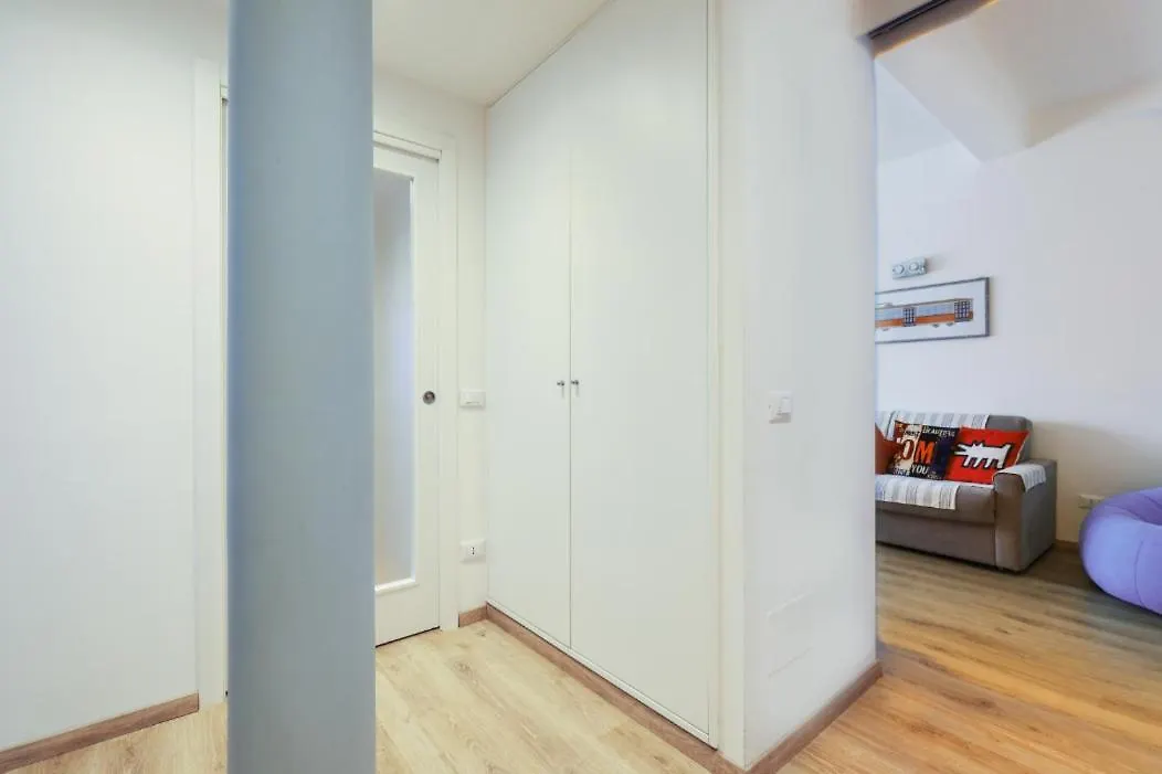 Apartment 34 Via Giulio Carcano Milan